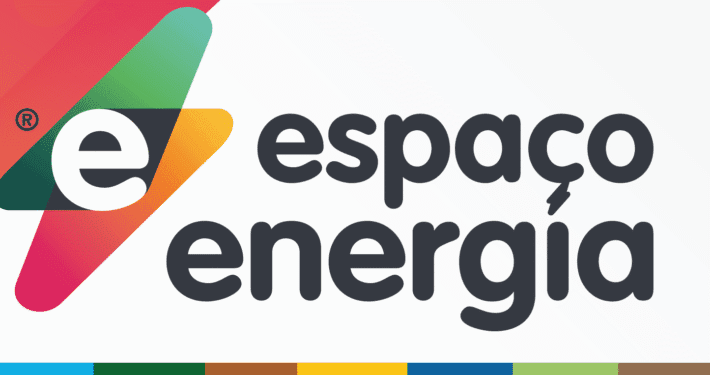 Logótipo Espaço Energia com letras em preto e ícone geométrico colorido