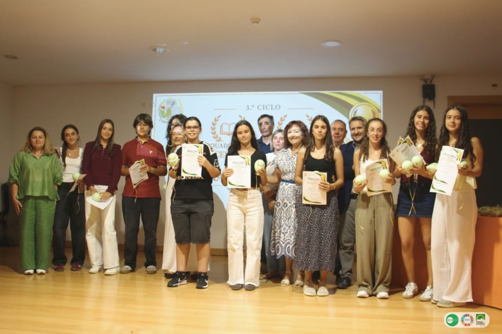 Cerimónia Reconhecimento Mérito Escolar 10 Cerimónia Reconhecimento Mérito Escolar 10