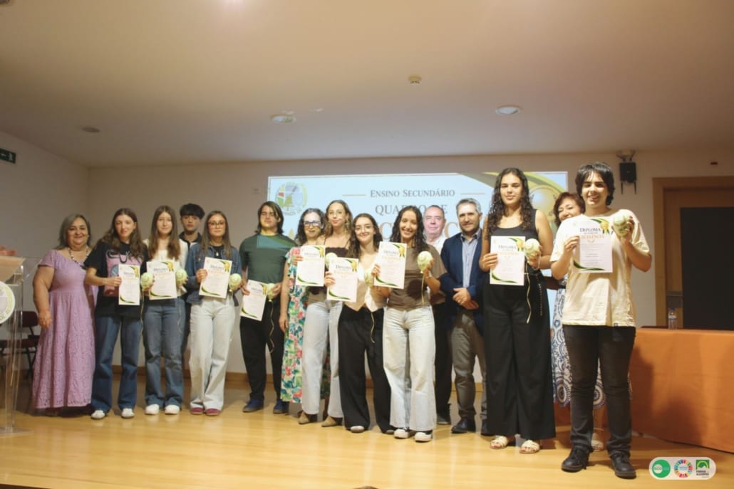 Cerimónia Reconhecimento Mérito Escolar 12 Cerimónia Reconhecimento Mérito Escolar 12